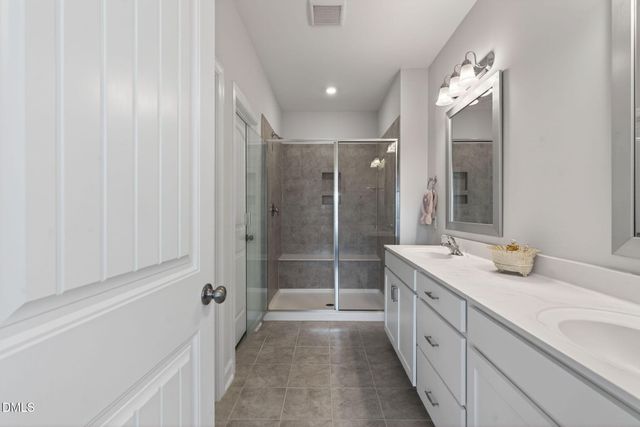 218 Silverhawk Lane, Durham, NC 27703