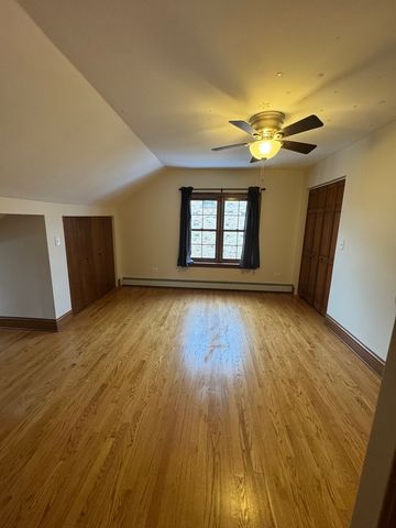 21 S Glenwood Street, Palatine, IL 60067