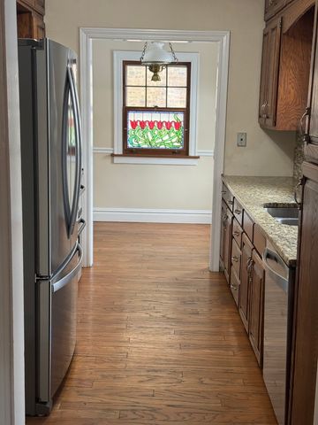 21 S Glenwood Street, Palatine, IL 60067