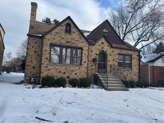 21 S Glenwood Street, Palatine, IL 60067