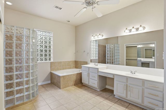 933 Great Tree, San Antonio, TX 78260