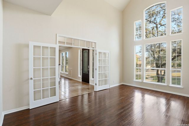 933 Great Tree, San Antonio, TX 78260