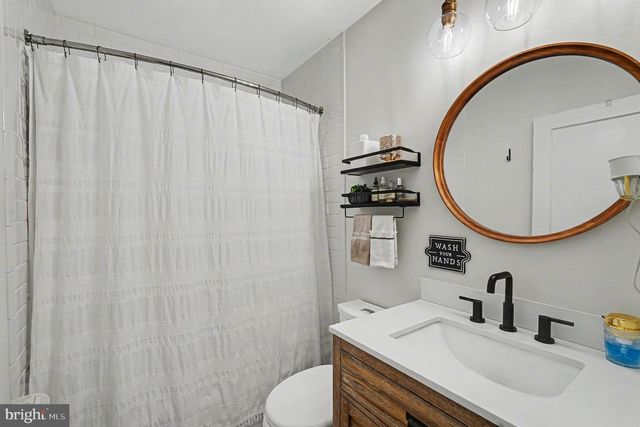 4502 LINDEN AVE, Baltimore, MD 21227