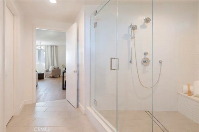 1025 White Knoll, Los Angeles, CA 90012
