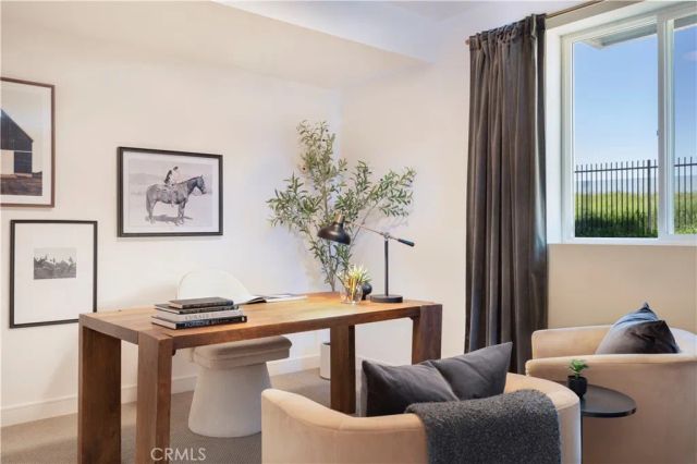 1025 White Knoll, Los Angeles, CA 90012