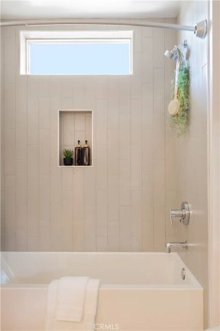 1025 White Knoll, Los Angeles, CA 90012