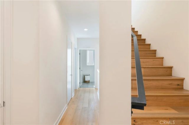 1025 White Knoll, Los Angeles, CA 90012