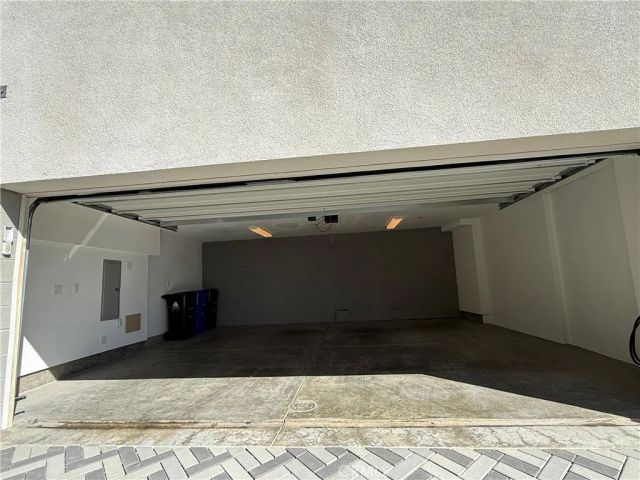 1025 White Knoll, Los Angeles, CA 90012
