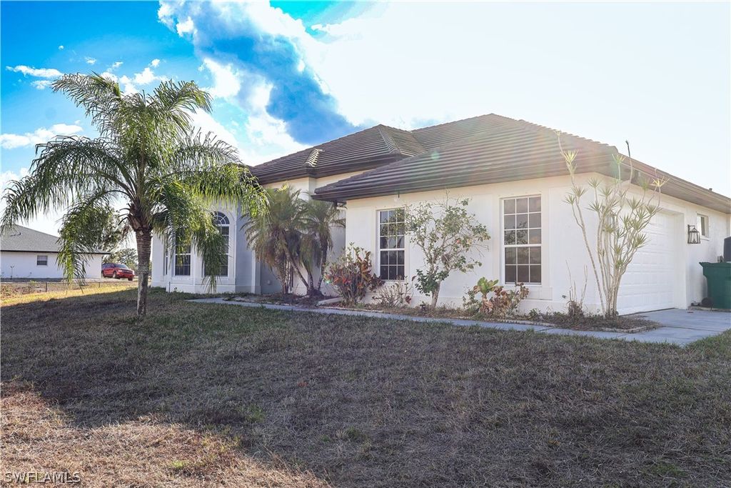 4445 20th ST NE, Naples, FL 34120