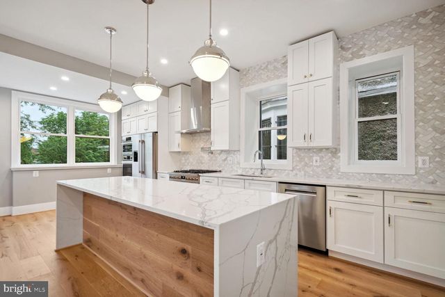 3901 NEW HAMPSHIRE AVE NW, Washington, DC 20011