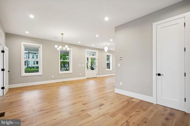 3901 NEW HAMPSHIRE AVE NW, Washington, DC 20011