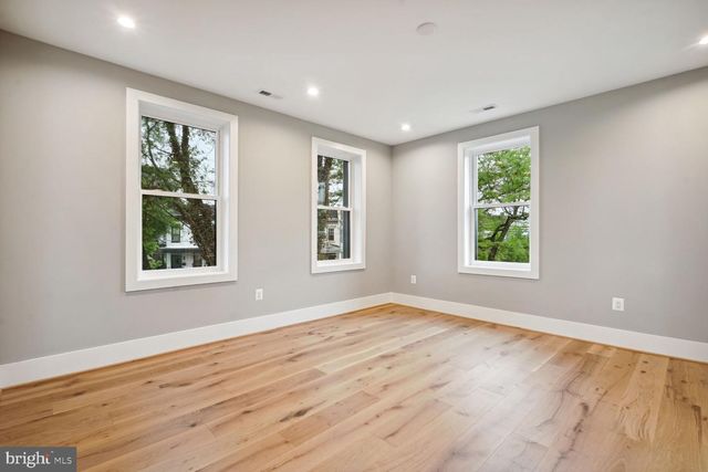 3901 NEW HAMPSHIRE AVE NW, Washington, DC 20011