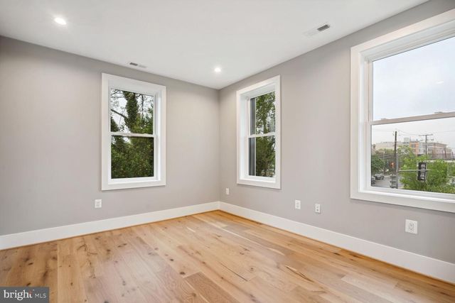 3901 NEW HAMPSHIRE AVE NW, Washington, DC 20011