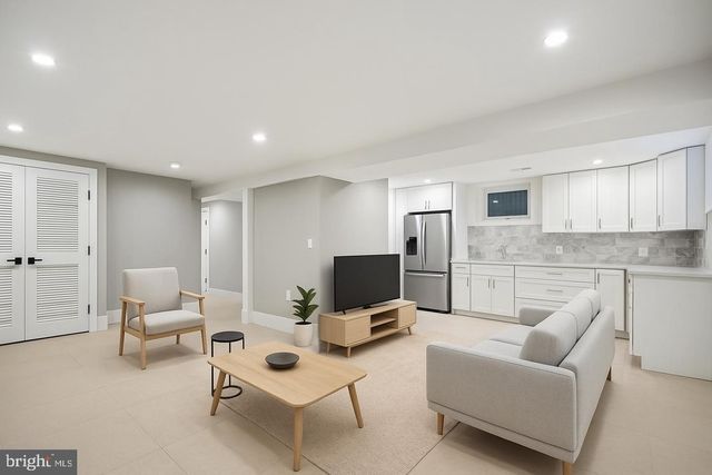 3901 NEW HAMPSHIRE AVE NW, Washington, DC 20011