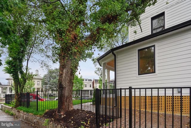 3901 NEW HAMPSHIRE AVE NW, Washington, DC 20011