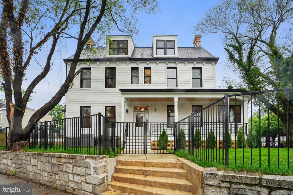3901 NEW HAMPSHIRE AVE NW, Washington, DC 20011