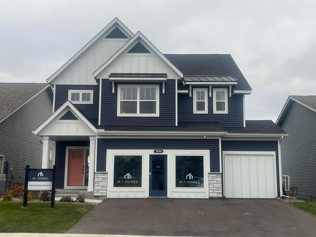 1959 Oakpointe Drive, Waconia, MN 55387