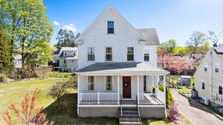 32 Grogan Ave, Quincy, MA 02169
