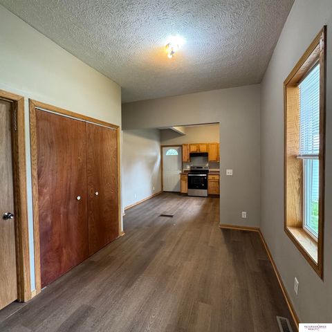 1406 N Main Street, Fremont, NE 68025