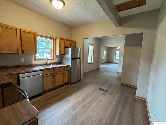 1406 N Main Street, Fremont, NE 68025