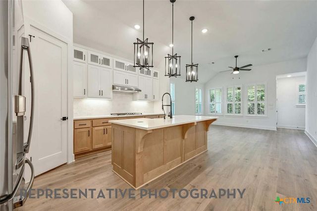 251 High Rock Pass, Kyle, TX 78640