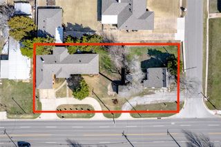 3004 N Santa Fe Avenue, Moore, OK 73160