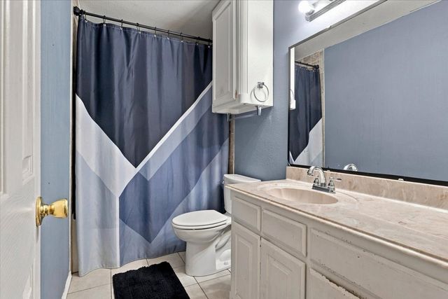 2640 Pioneer Street, Fort Worth, TX 76119