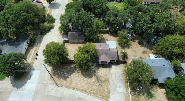 2640 Pioneer Street, Fort Worth, TX 76119