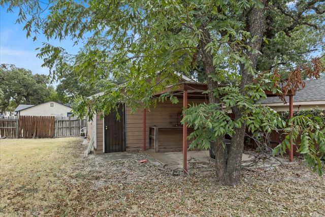 2640 Pioneer Street, Fort Worth, TX 76119