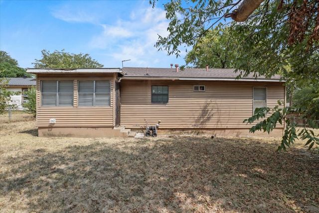 2640 Pioneer Street, Fort Worth, TX 76119