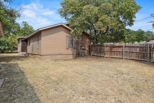 2640 Pioneer Street, Fort Worth, TX 76119