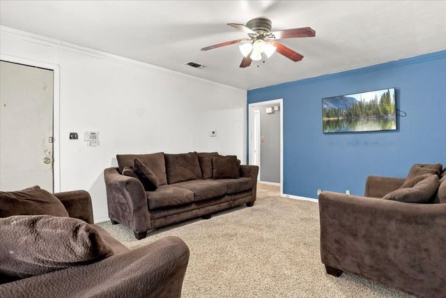 2640 Pioneer Street, Fort Worth, TX 76119