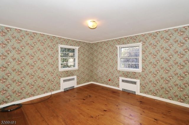 10 Red Maple Ln, Kenilworth Boro, NJ 07033