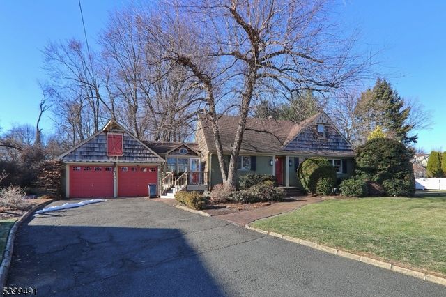 10 Red Maple Ln, Kenilworth Boro, NJ 07033