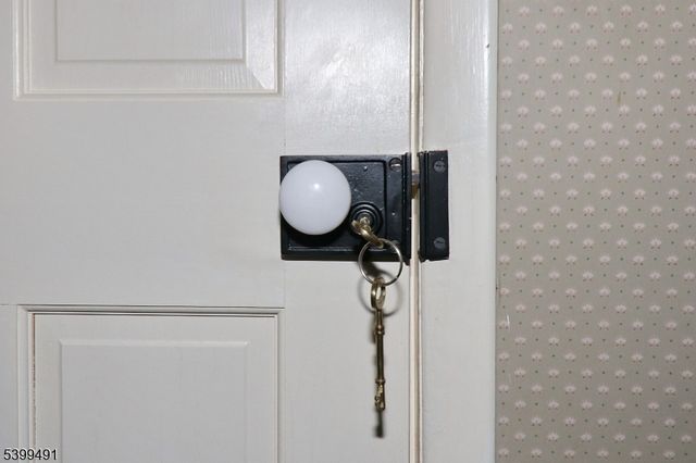 10 Red Maple Ln, Kenilworth Boro, NJ 07033