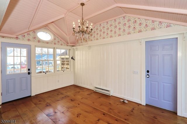 10 Red Maple Ln, Kenilworth Boro, NJ 07033