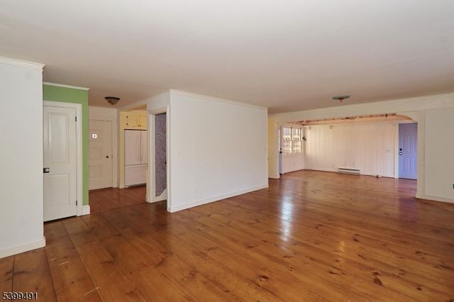 10 Red Maple Ln, Kenilworth Boro, NJ 07033