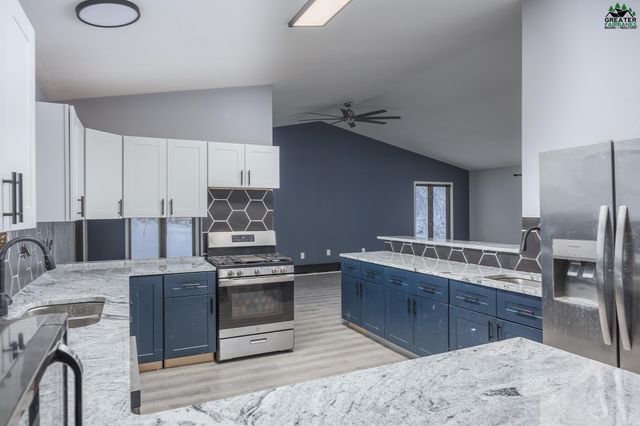 1382 SHUROS DRIVE, Fairbanks, AK 99709