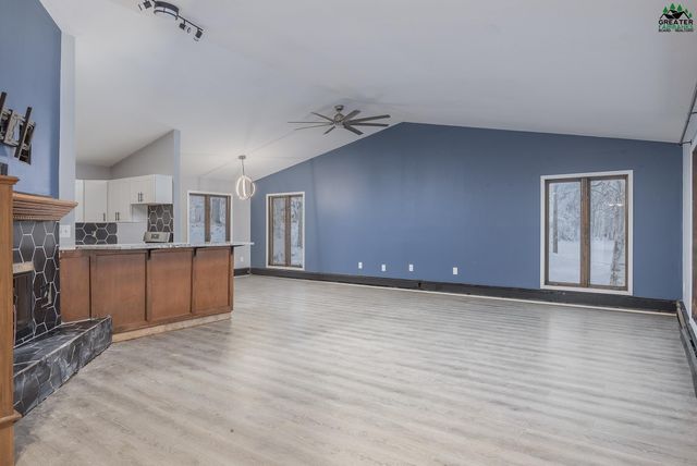 1382 SHUROS DRIVE, Fairbanks, AK 99709