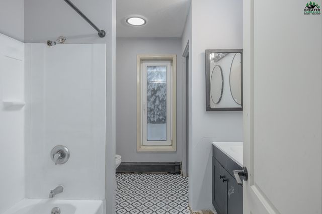 1382 SHUROS DRIVE, Fairbanks, AK 99709