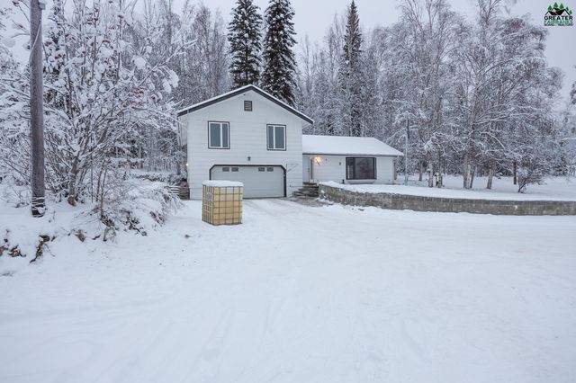 1382 SHUROS DRIVE, Fairbanks, AK 99709