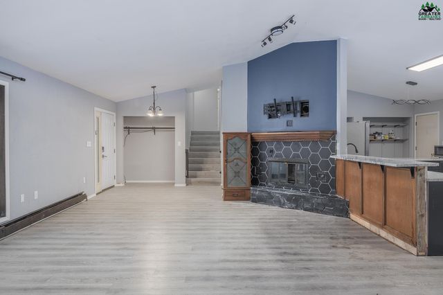 1382 SHUROS DRIVE, Fairbanks, AK 99709