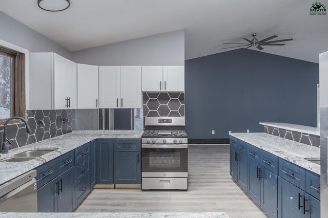 1382 SHUROS DRIVE, Fairbanks, AK 99709