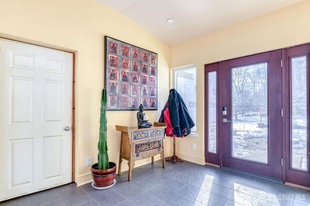 25 Davidson Mill Road, South Brunswick, NJ 08852