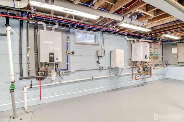 25 Davidson Mill Road, South Brunswick, NJ 08852