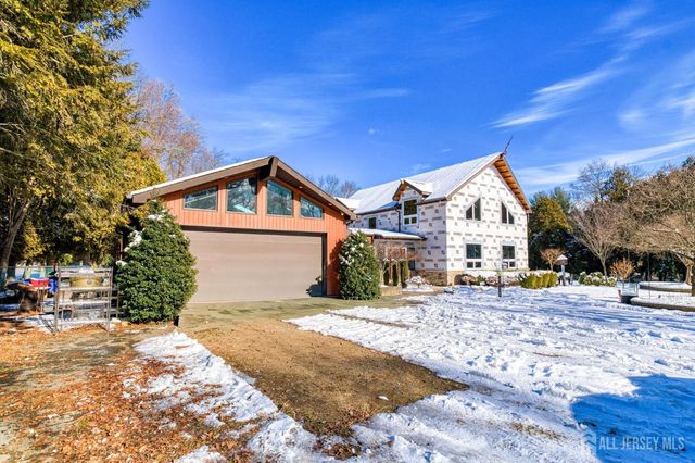 25 Davidson Mill Road, South Brunswick, NJ 08852