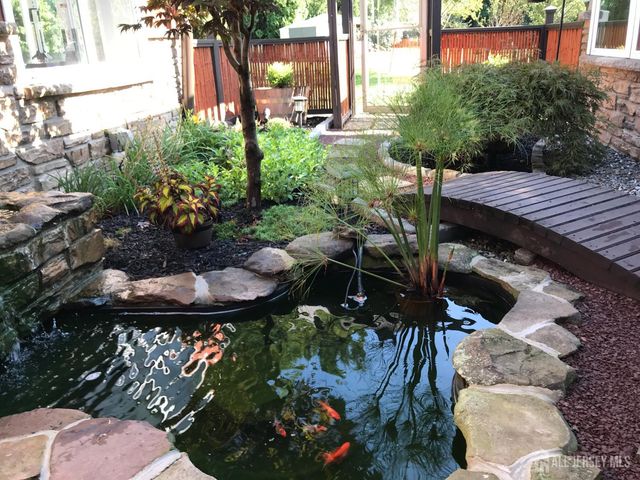 25 Davidson Mill Road, South Brunswick, NJ 08852