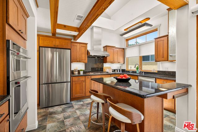 2411 4th Street 2, Santa Monica, CA 90405
