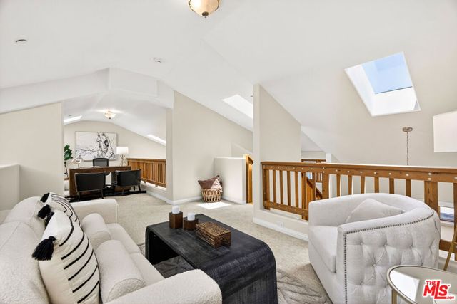 2411 4th Street 2, Santa Monica, CA 90405