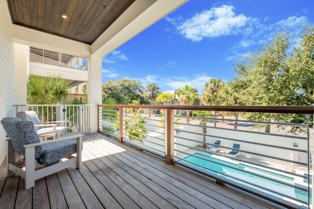 80 Hutchinson Street, Destin, FL 32541
